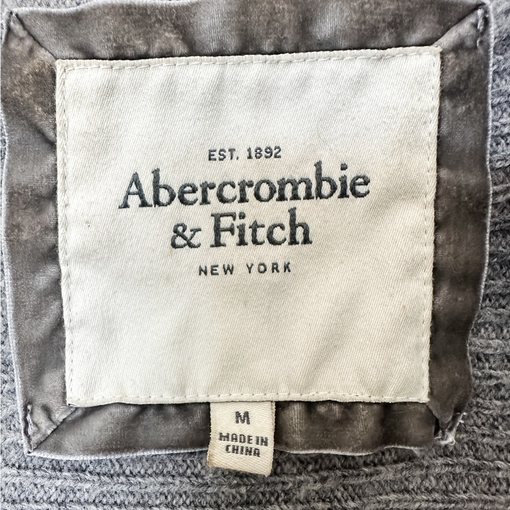 Abercrombie & Fitch Women’s Grey Y2K Cardigan Sweater - Medium - Picture 2 of 9